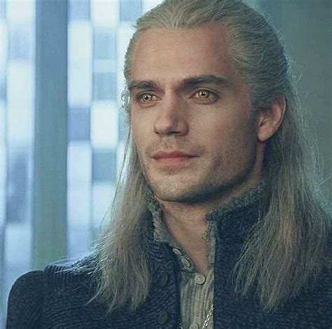 does henry cavill play the witcher
